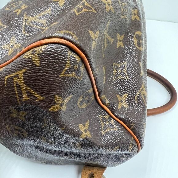 Authentic Louis Vuitton Brown Monogram Speedy 30 (US Seller) - Picture 9 of 13